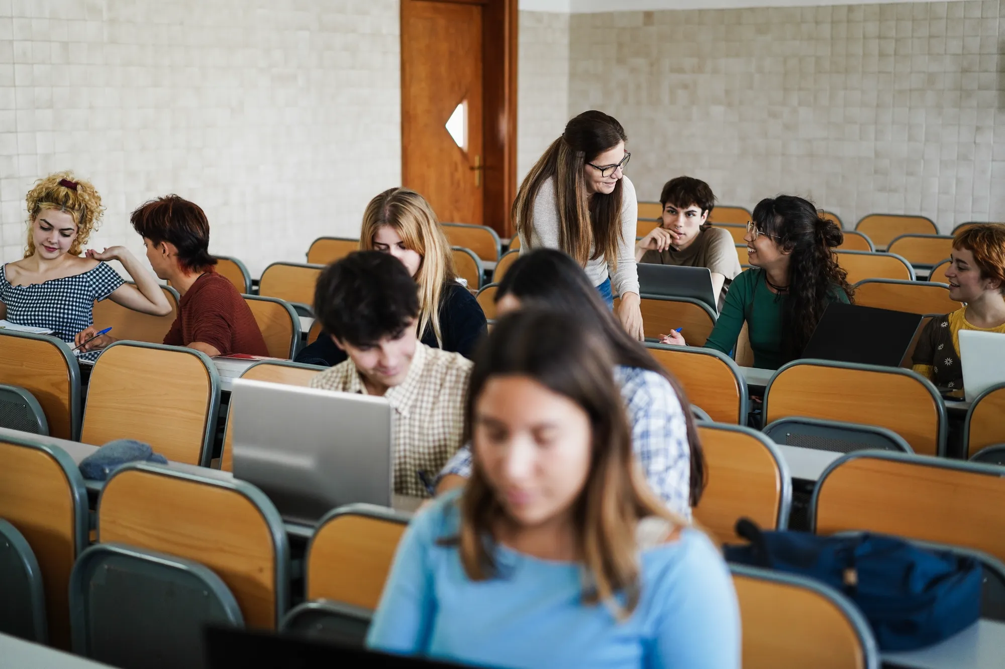 Unterricht in kleiner Gruppe am Collège Pierre Viret